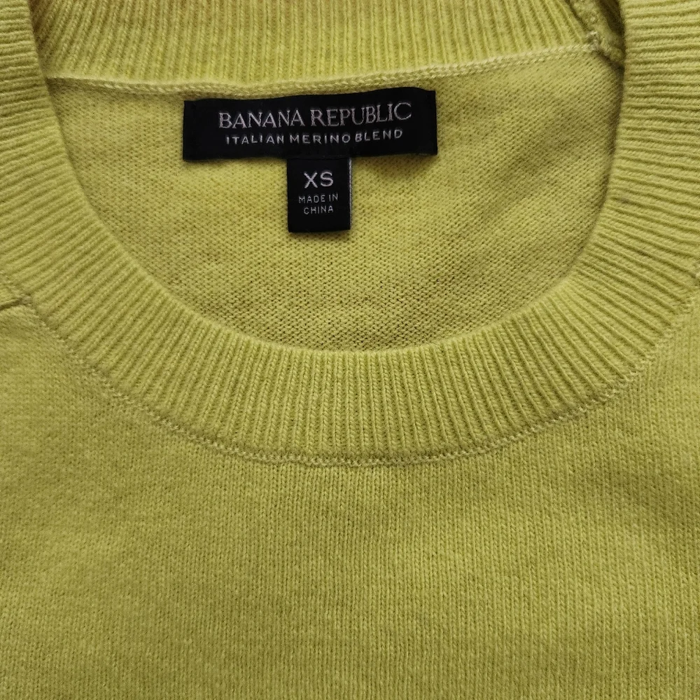 Banana Republic Italian Merino Blend SWEATERS Pink and Yellow - Picture 4 of 10